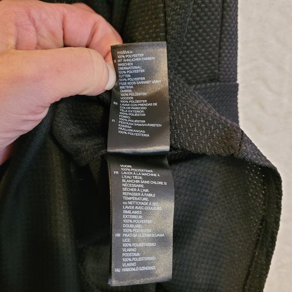 H&M Black Flattering Tank Top Plus  SIZE 2X - Picture 5 of 8